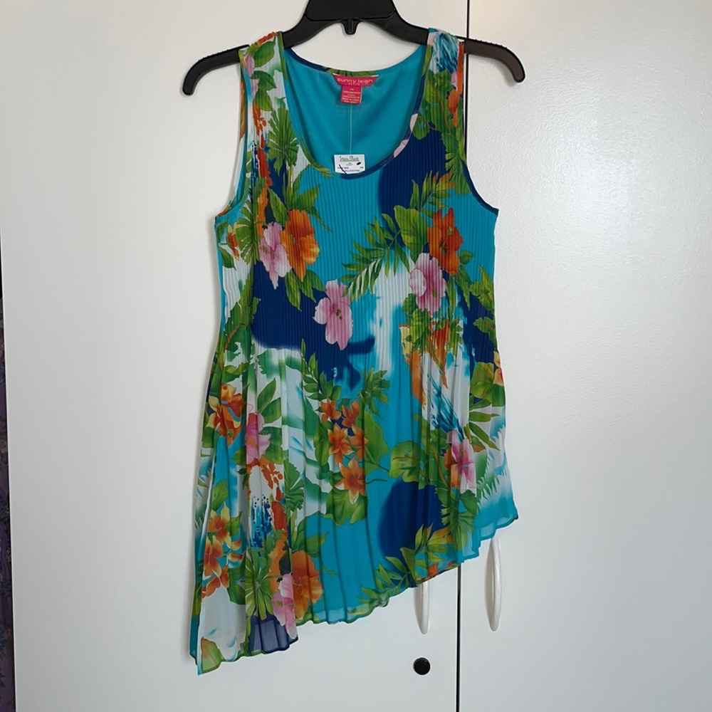NWT Sunny Leigh  Petite Cute Summer Top Size PM